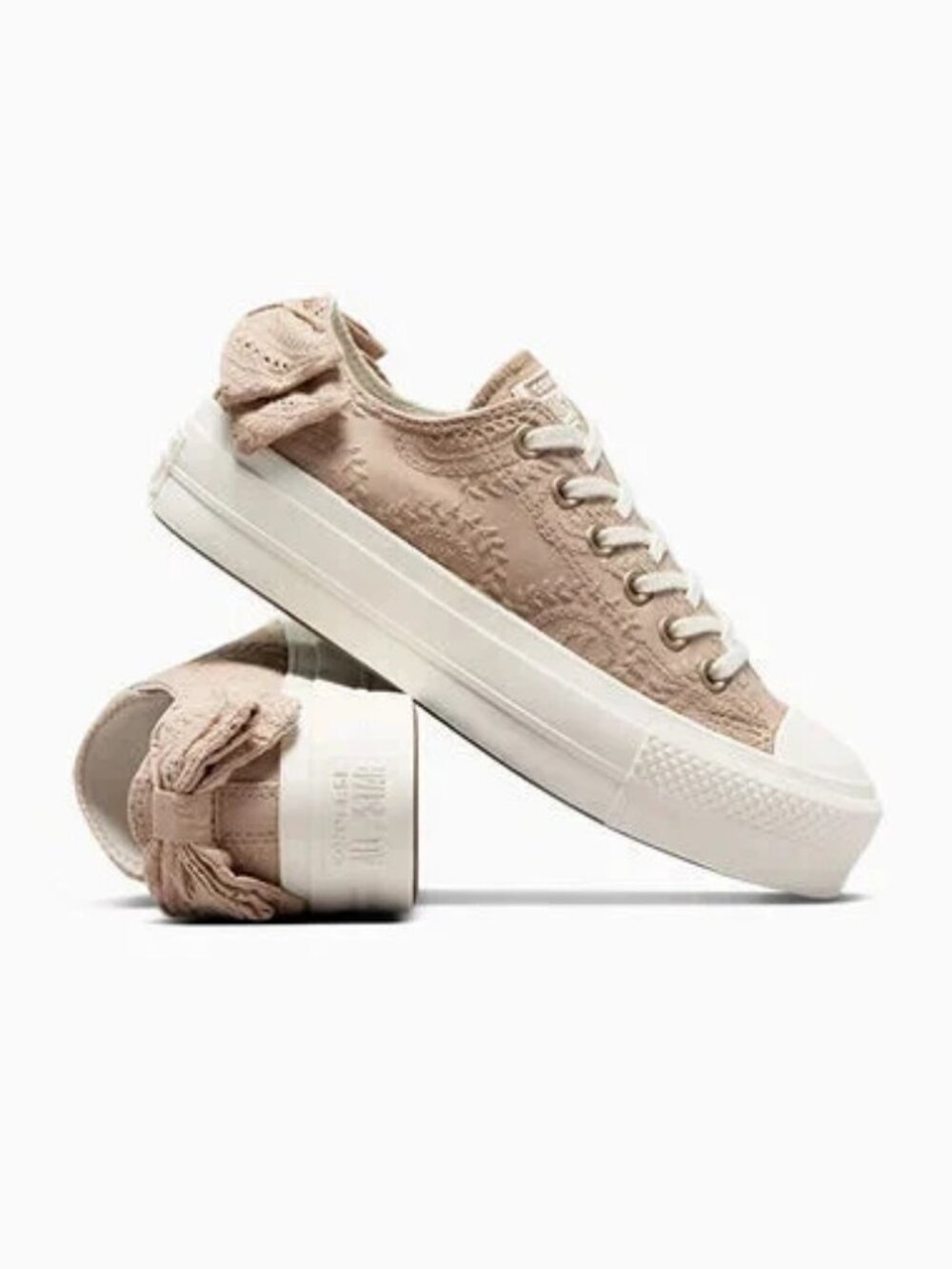 NEW! COVERSE CHUCK TAYLOR ALL STAR LIFT SNEAKER